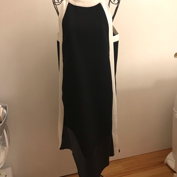 NWOT A-silhouette Elegant Fun sleeveless cocktail Dress in black and white - Picture 5 of 7